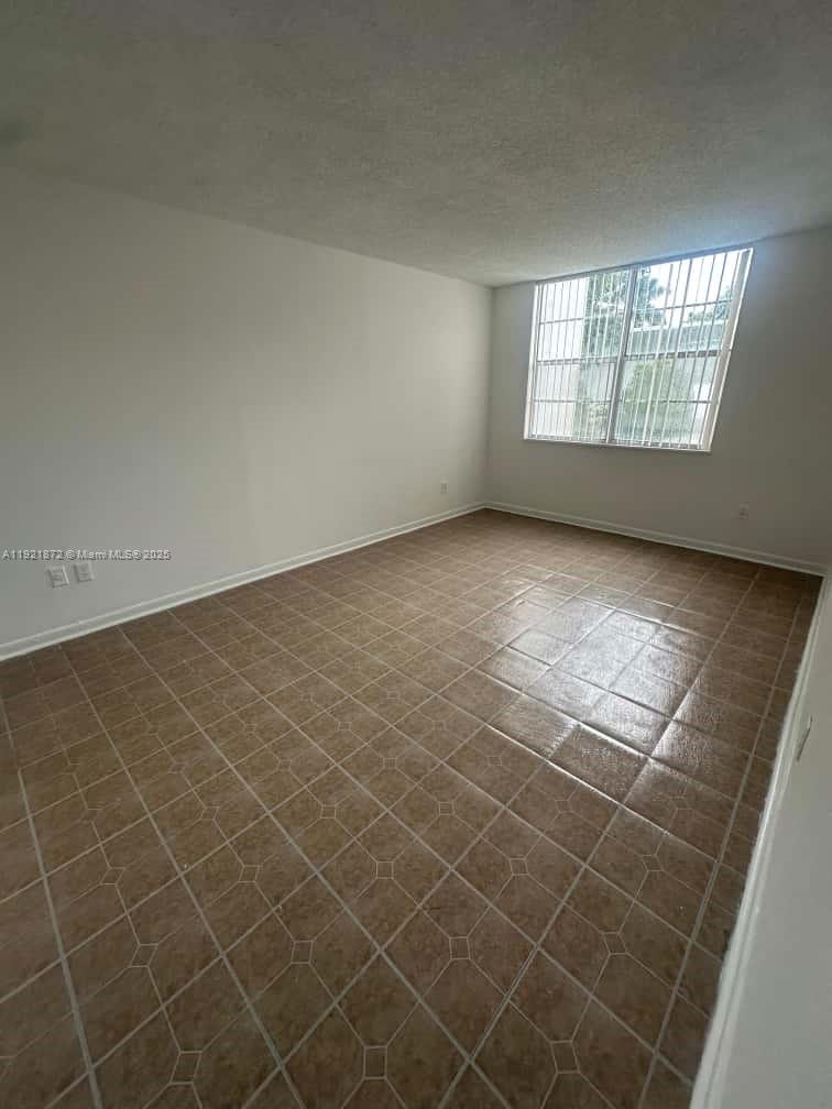 MONTECARLO CONDO - Residential