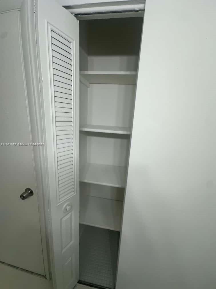 MONTECARLO CONDO - Residential