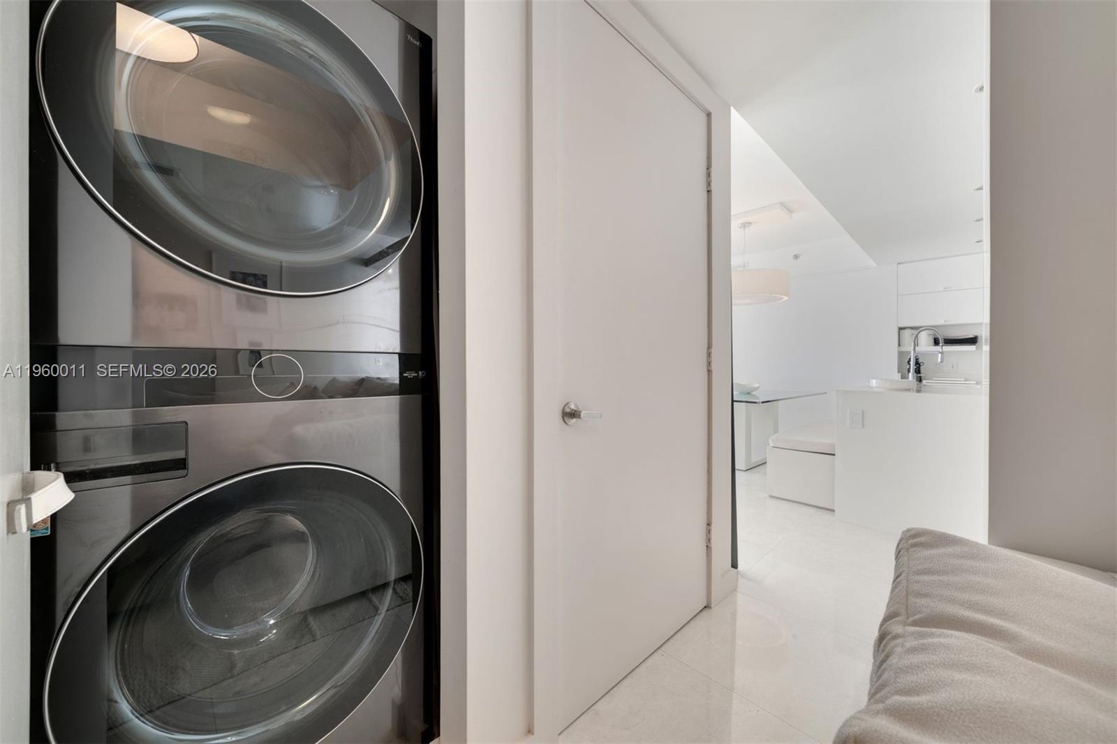 ICONBRICKELL CONDO NO 1 - Residential