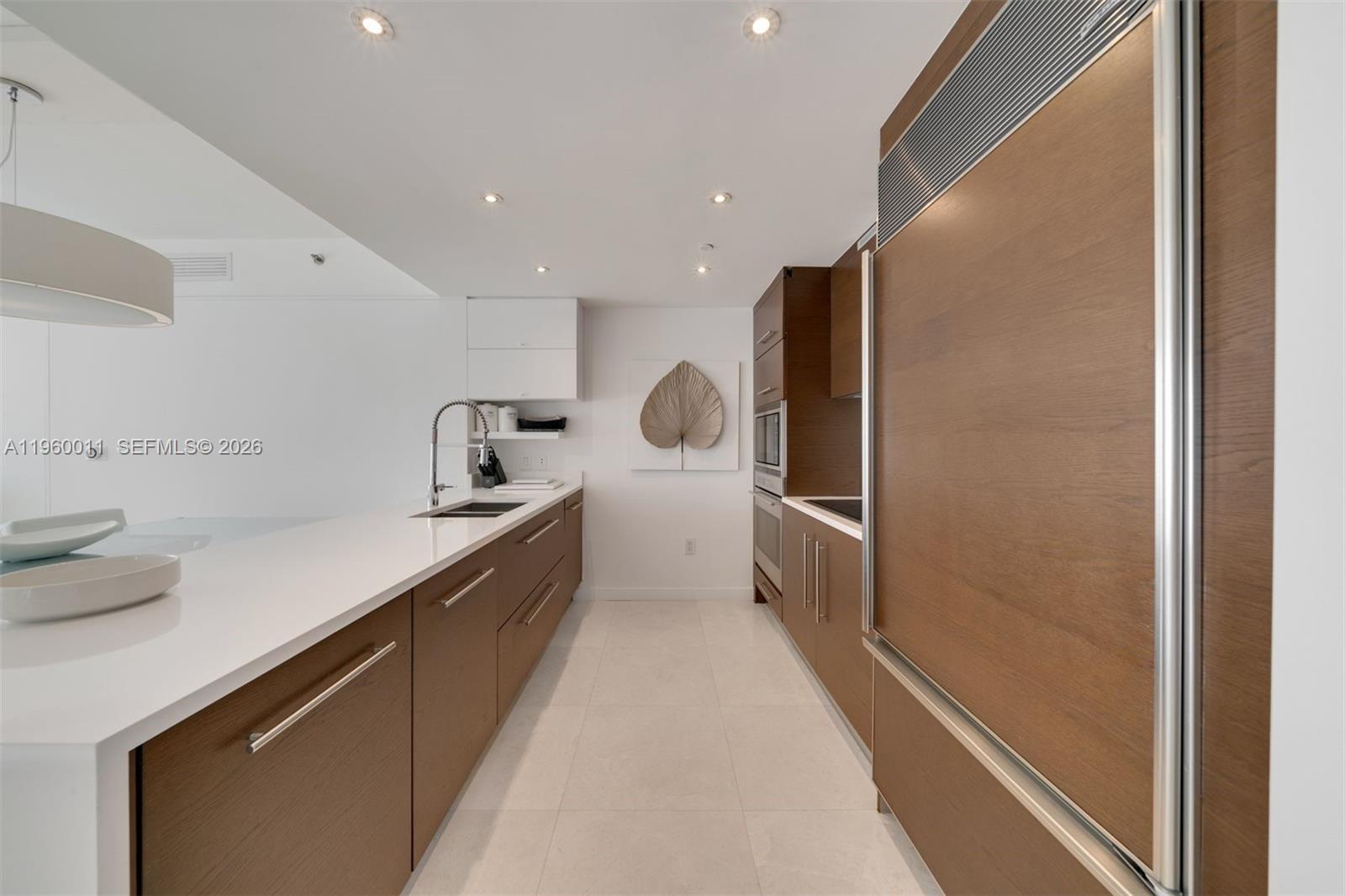 ICONBRICKELL CONDO NO 1 - Residential