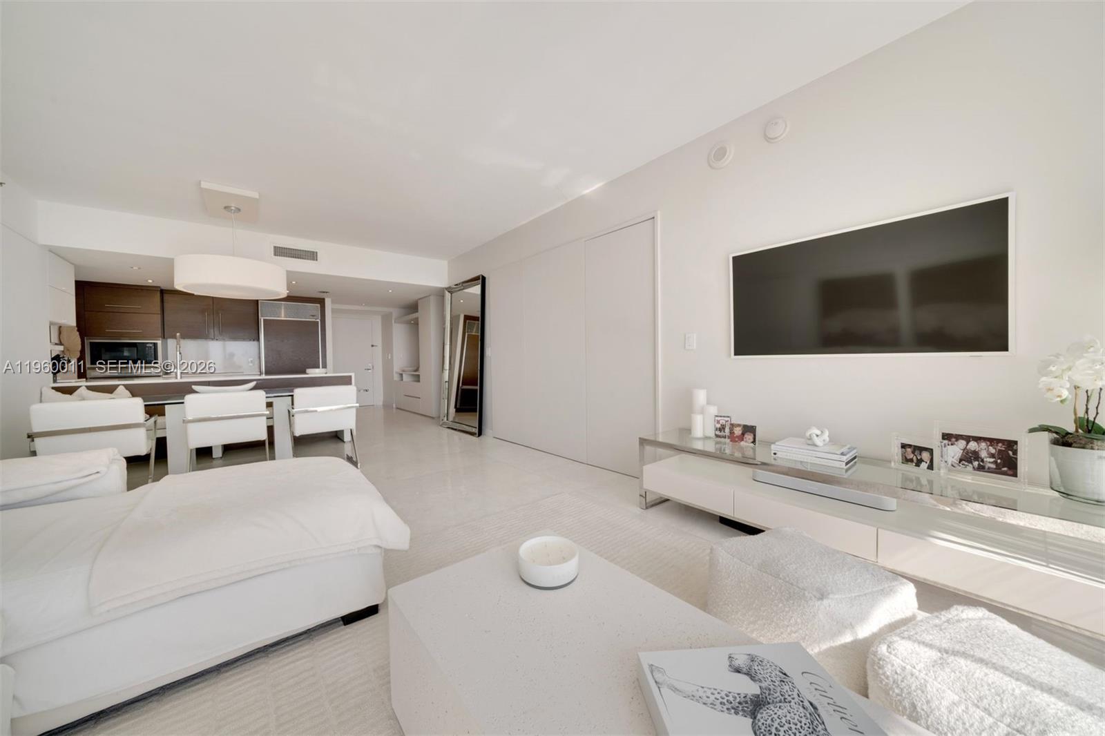 ICONBRICKELL CONDO NO 1 - Residential