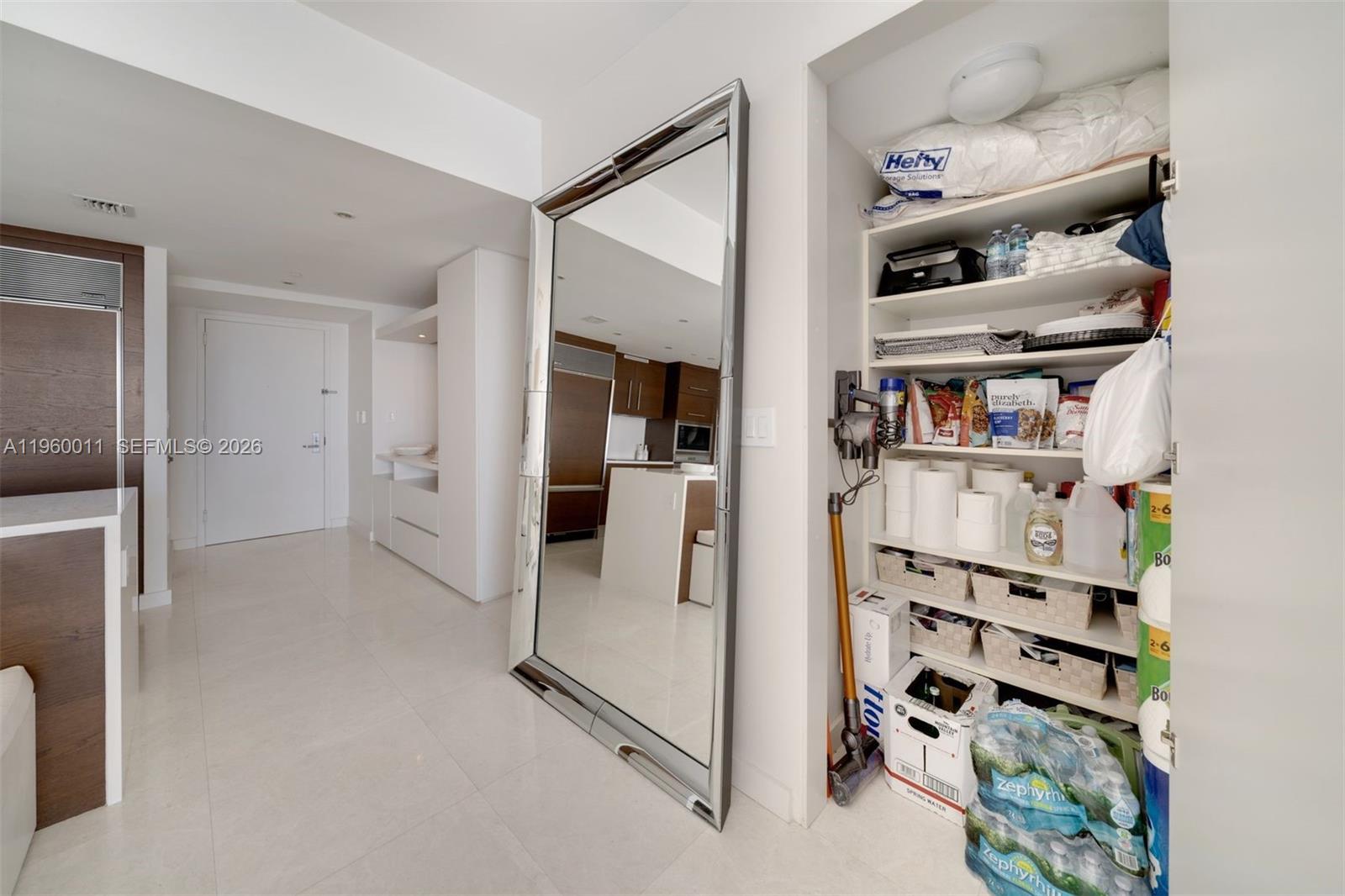 ICONBRICKELL CONDO NO 1 - Residential