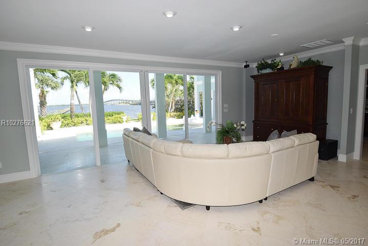 INDIALUCIE EAST - Residential