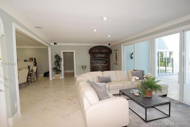 INDIALUCIE EAST - Residential