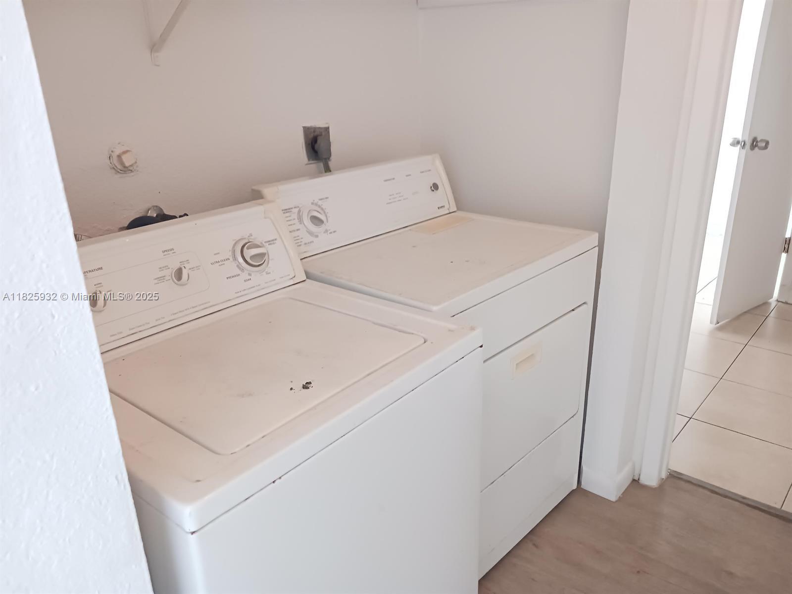 FRESHWATER ADD TO WPB - Residential Lease