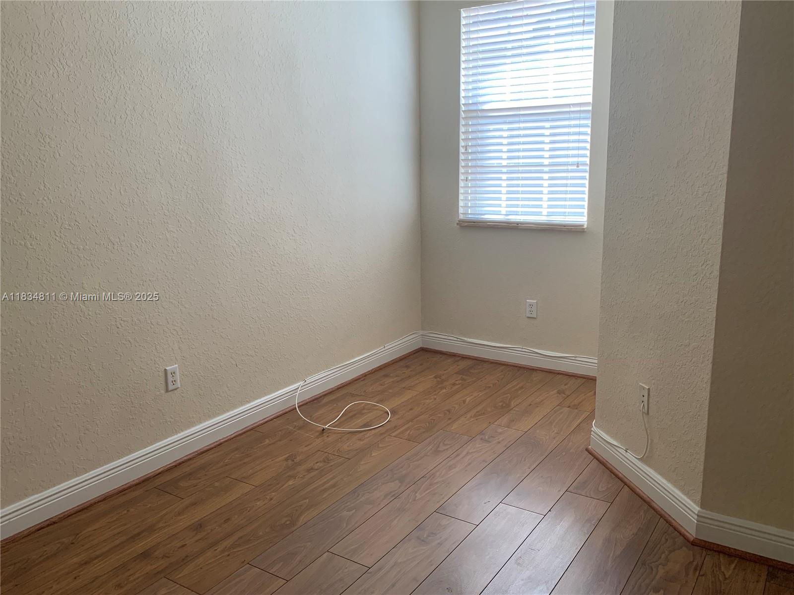 HAMPTON HILLS - Residential Lease