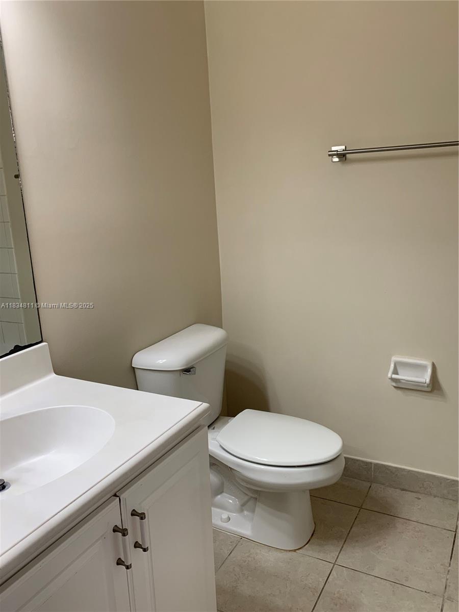 HAMPTON HILLS - Residential Lease