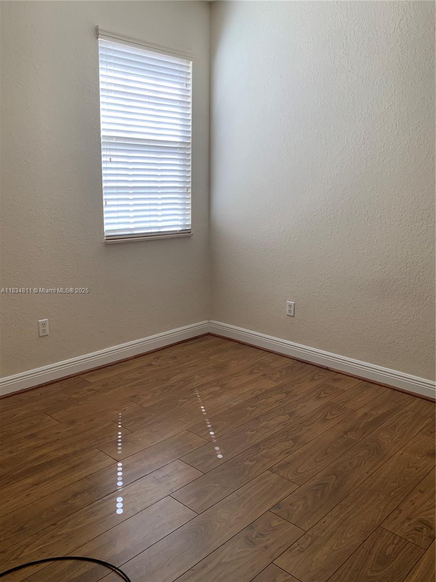 HAMPTON HILLS - Residential Lease