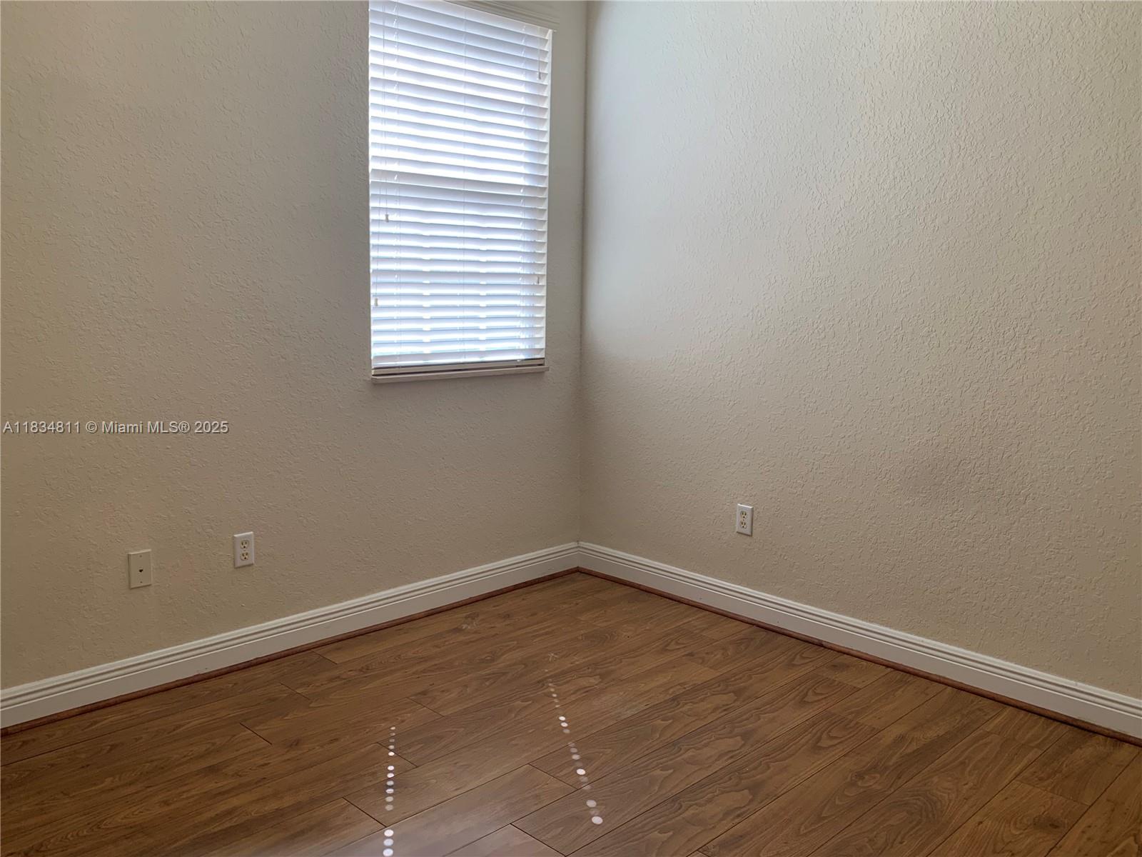 HAMPTON HILLS - Residential Lease