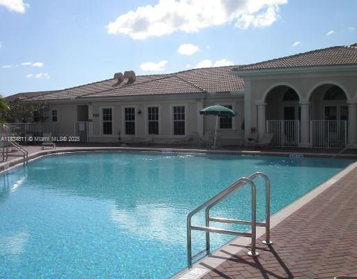 HAMPTON HILLS - Residential Lease