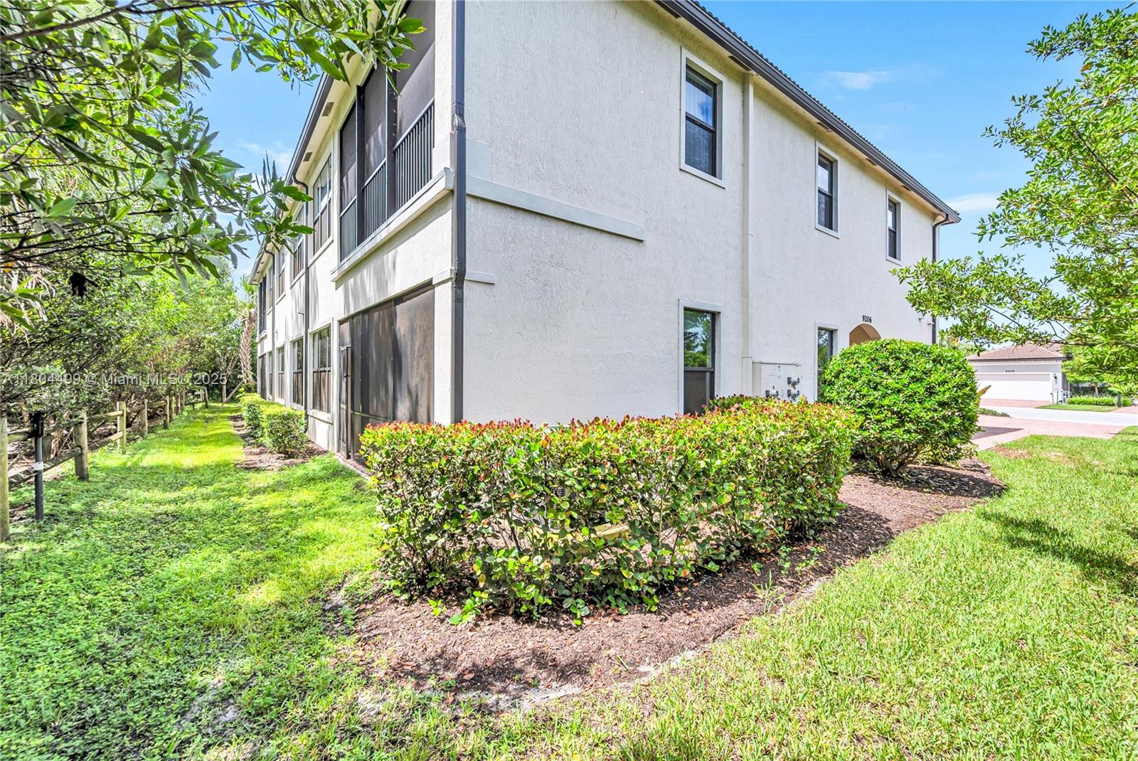 BOCA FLORES CONDO - Residential Lease