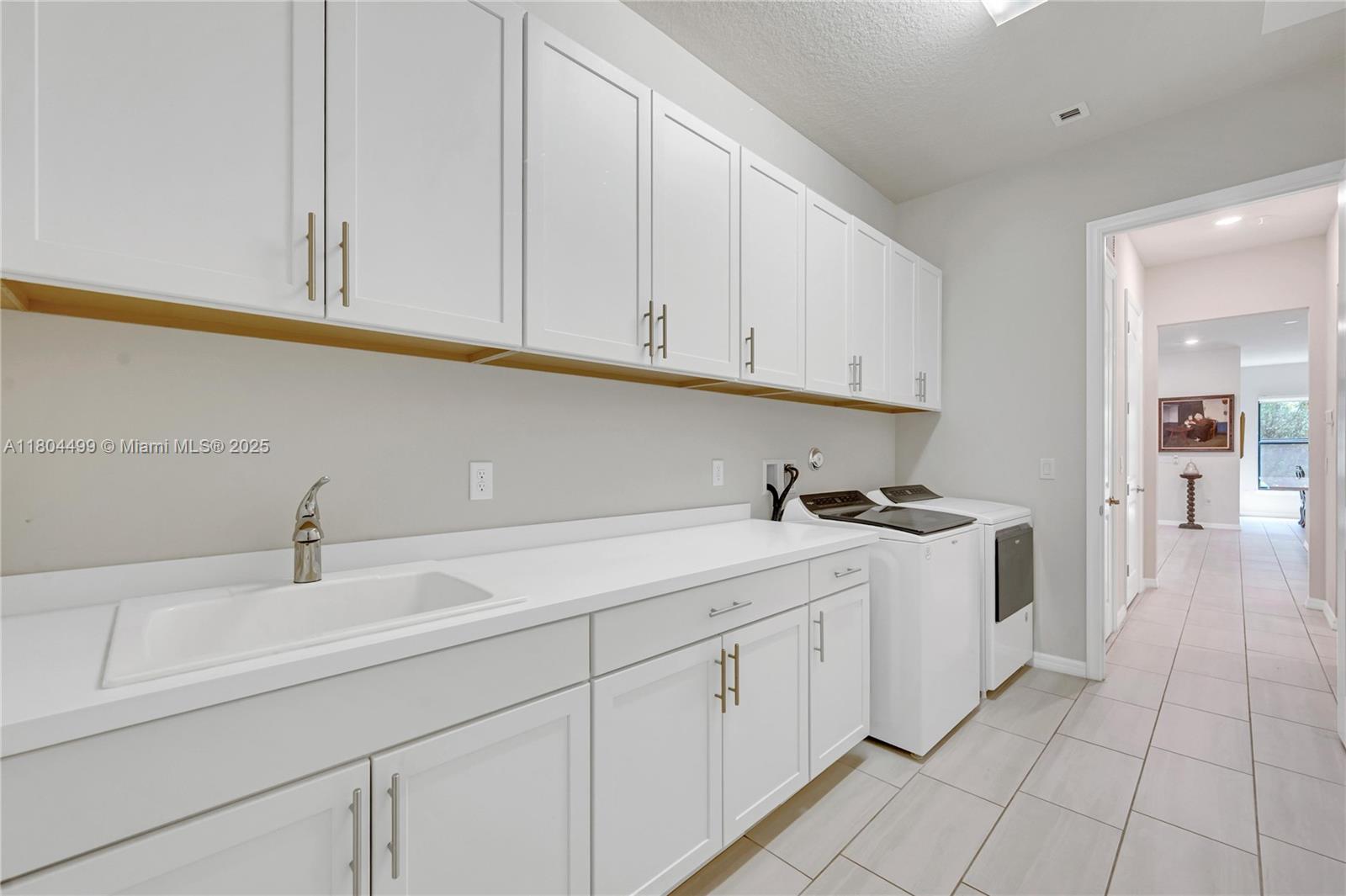 BOCA FLORES CONDO - Residential Lease