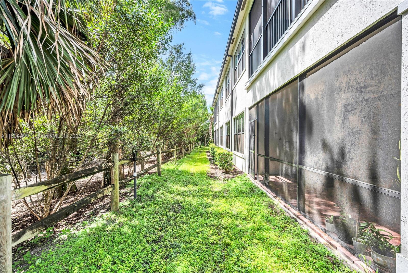 BOCA FLORES CONDO - Residential Lease