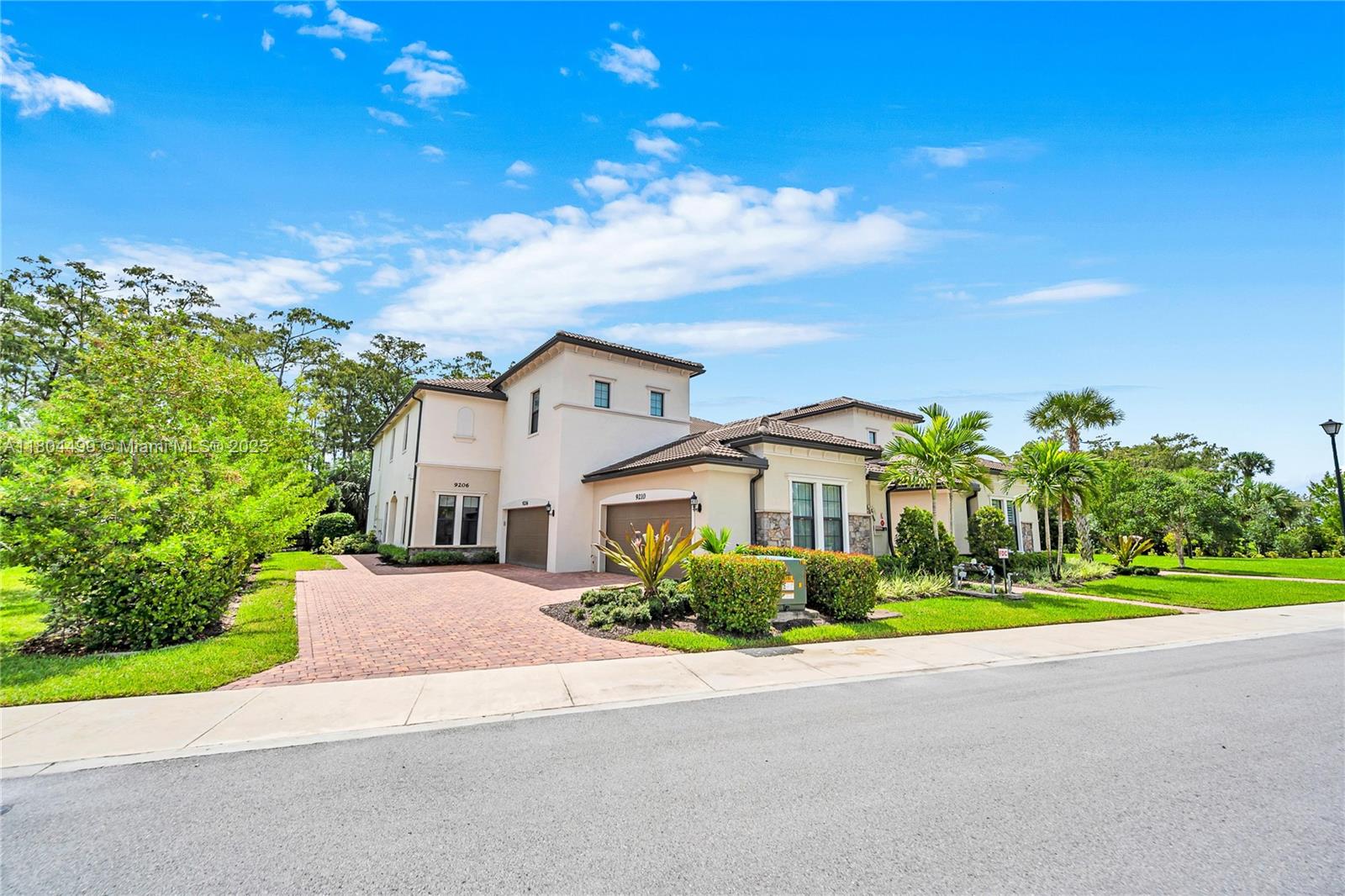 BOCA FLORES CONDO - Residential Lease