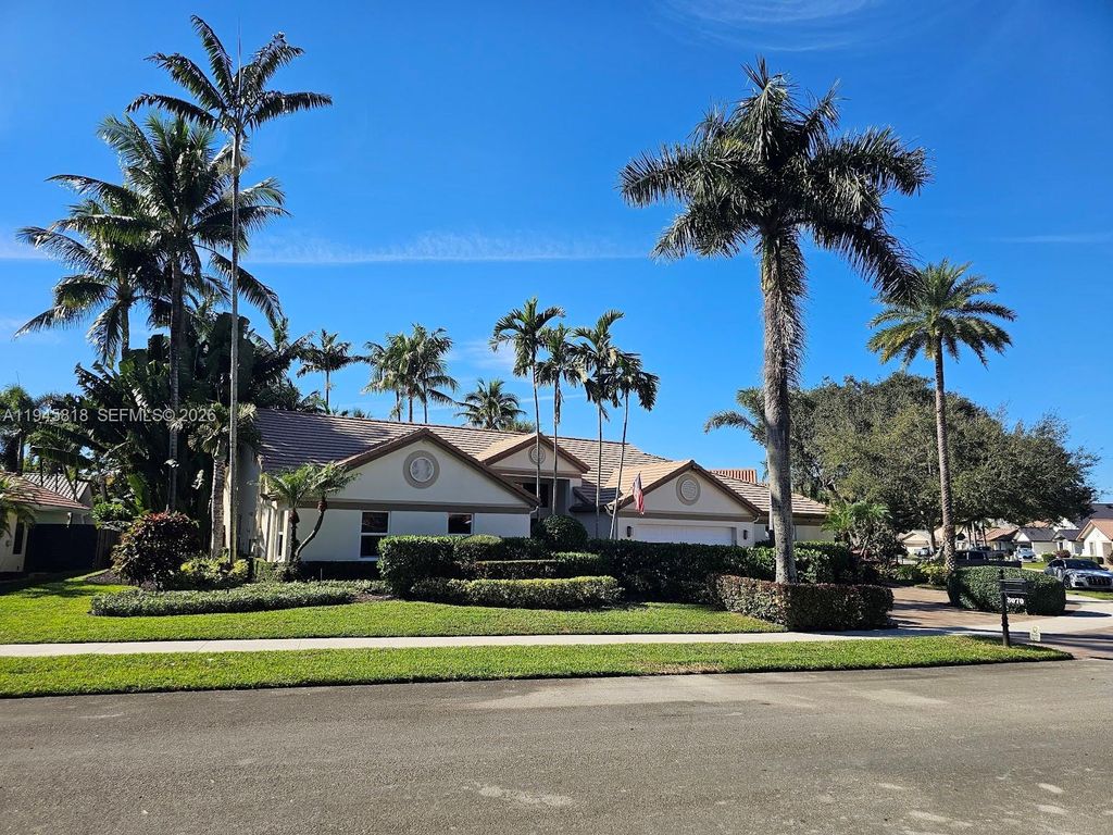 Photo of 3070 Perriwinkle Cir, Davie, FL 33328 (MLS # A11945818)