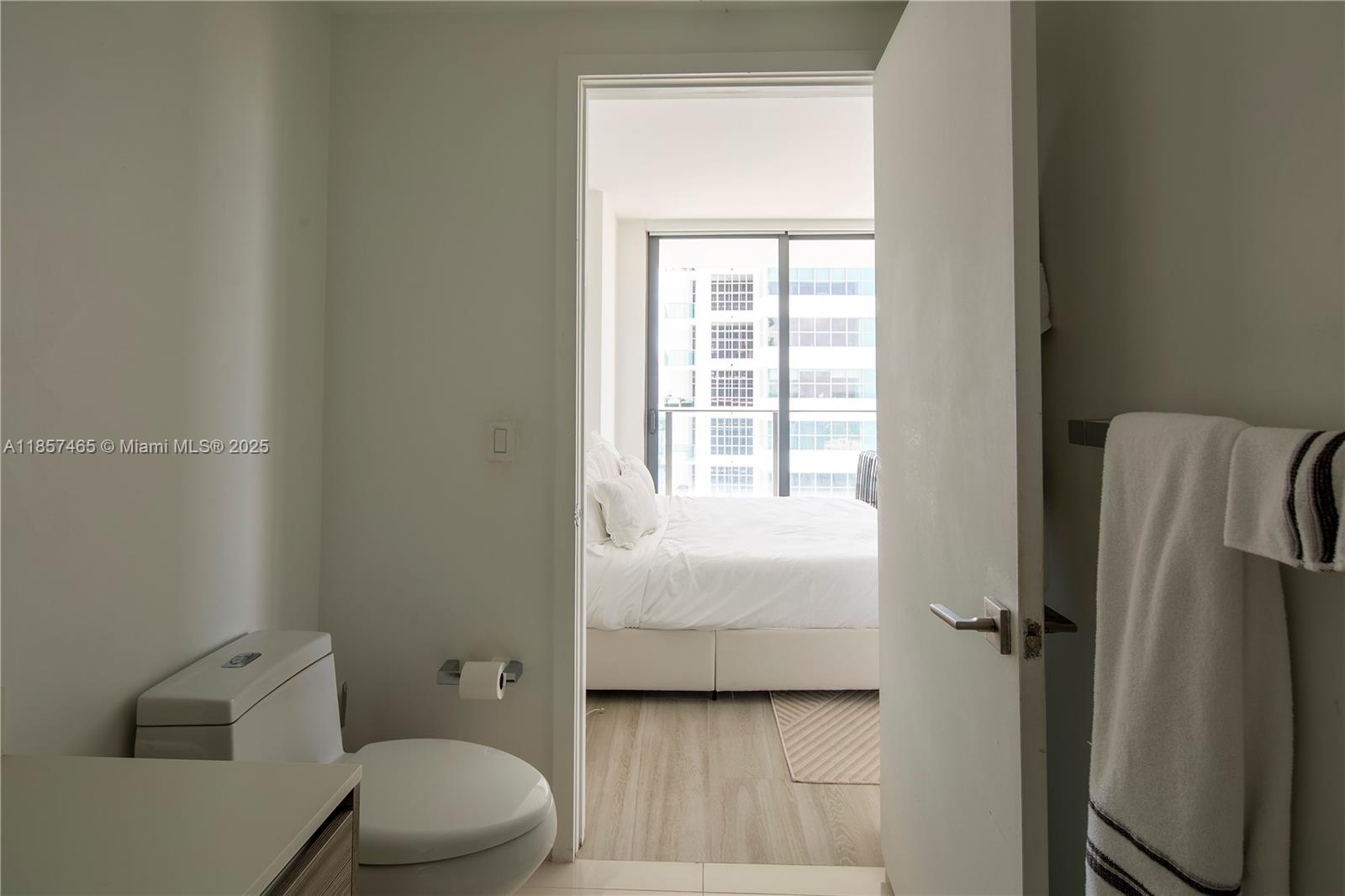 3401 MIDTOWN CONDO - Residential Lease