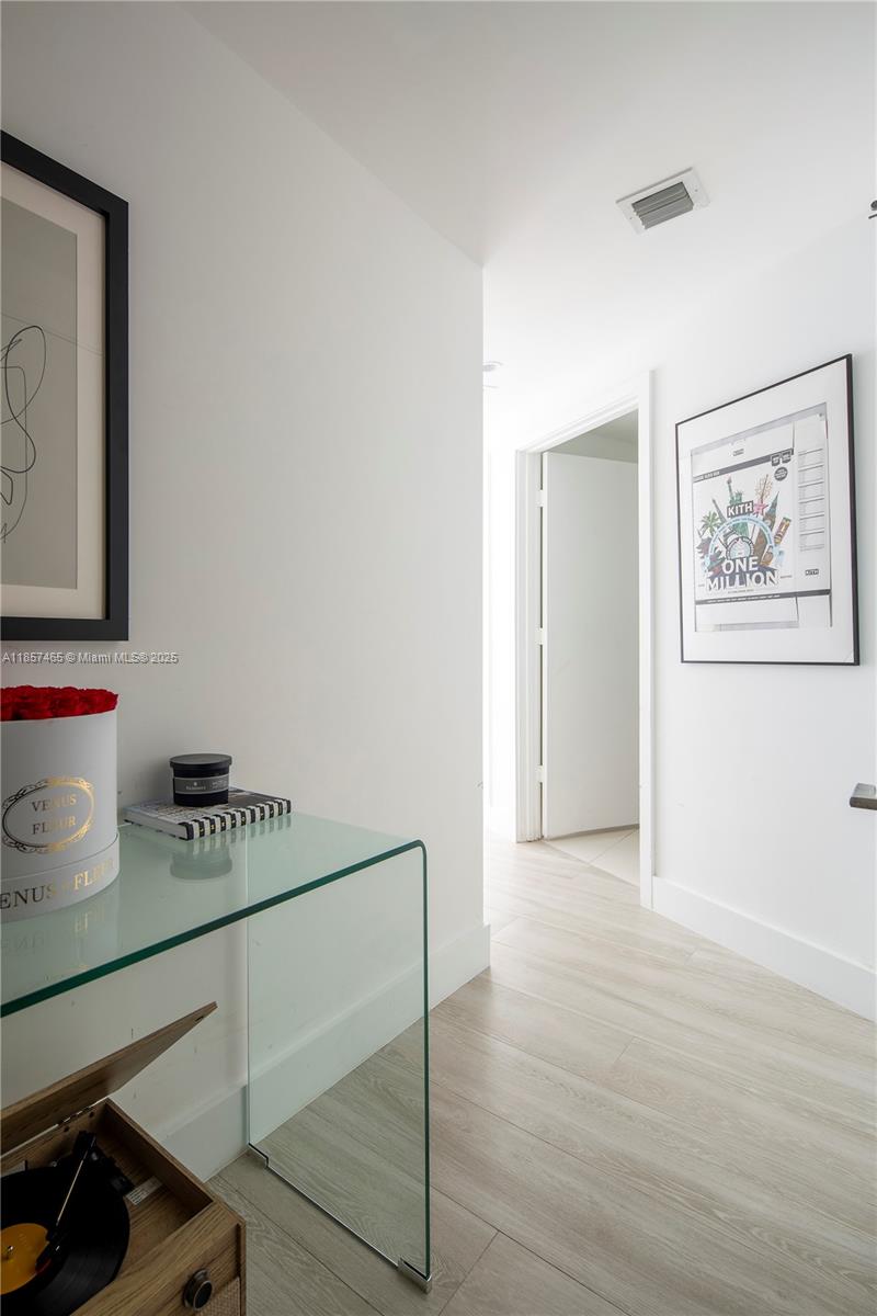 3401 MIDTOWN CONDO - Residential Lease