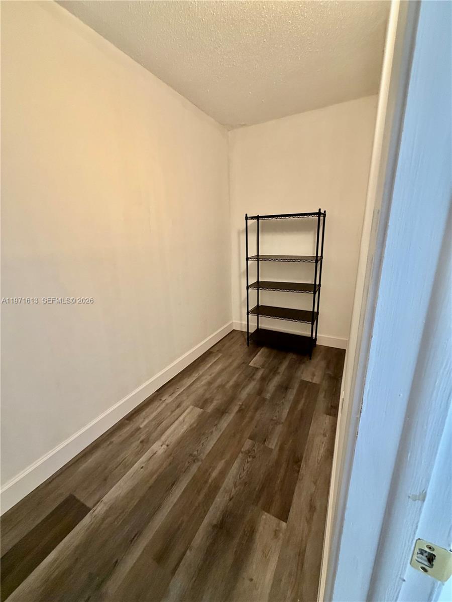 GREENGLADES CONDO NO 3 BL - Residential