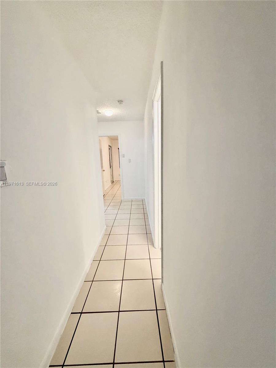 GREENGLADES CONDO NO 3 BL - Residential