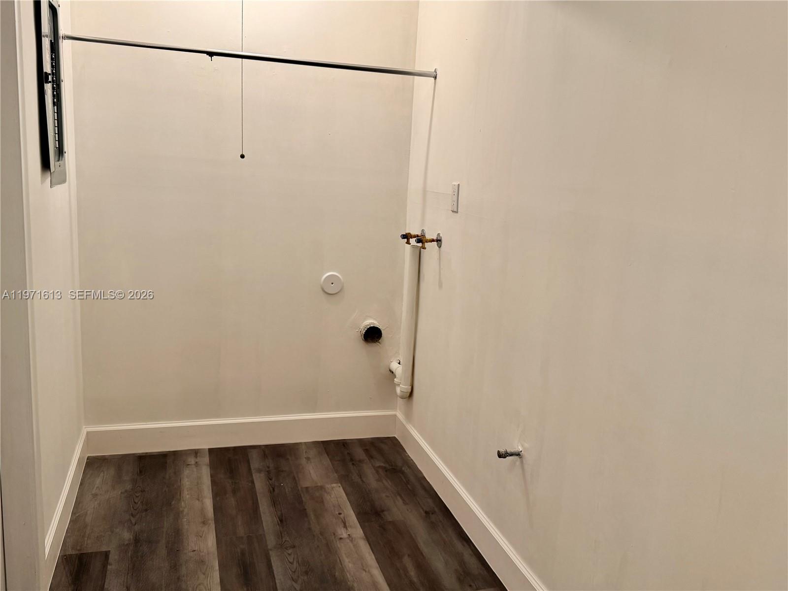 GREENGLADES CONDO NO 3 BL - Residential