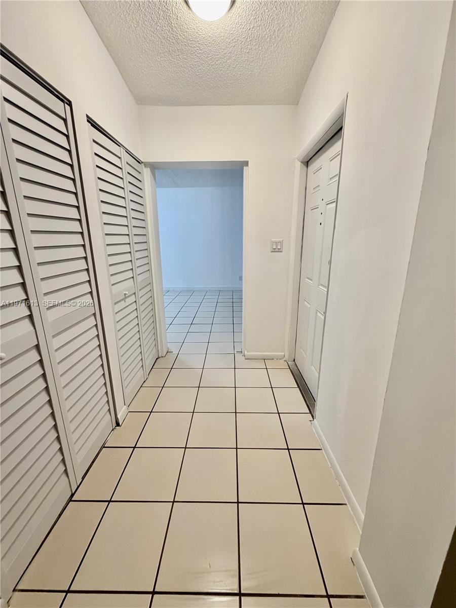 GREENGLADES CONDO NO 3 BL - Residential