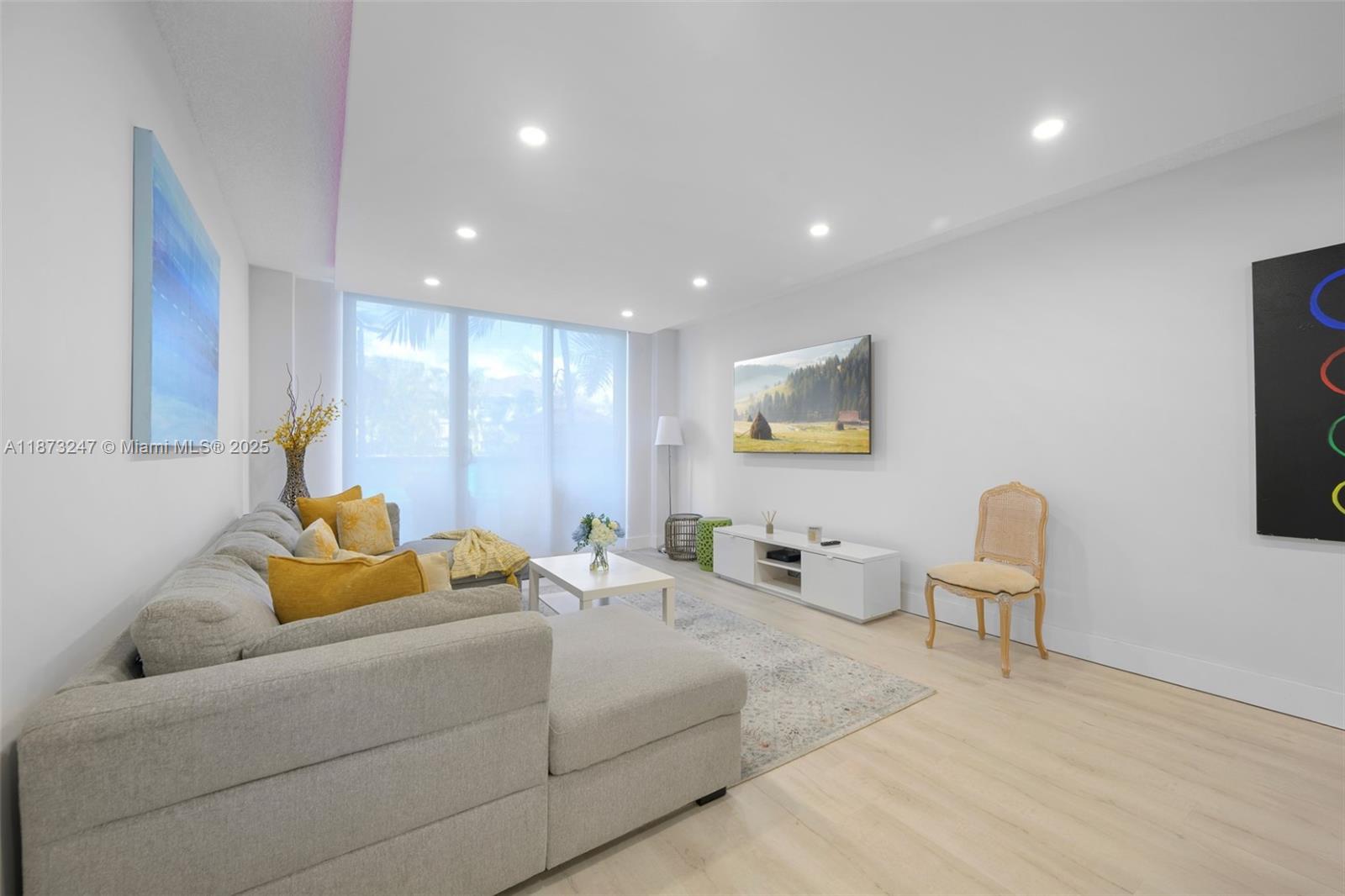 OCEAN RESERVE CONDO - Residential Lease