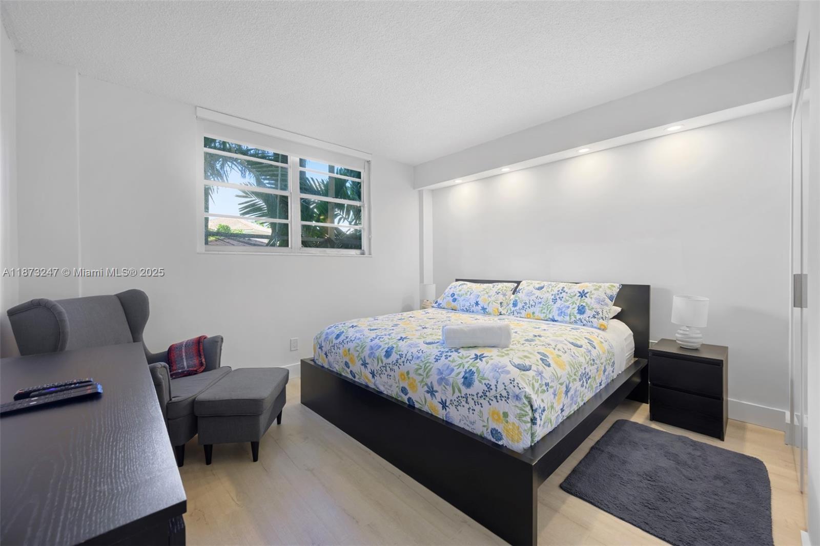 OCEAN RESERVE CONDO - Residential Lease