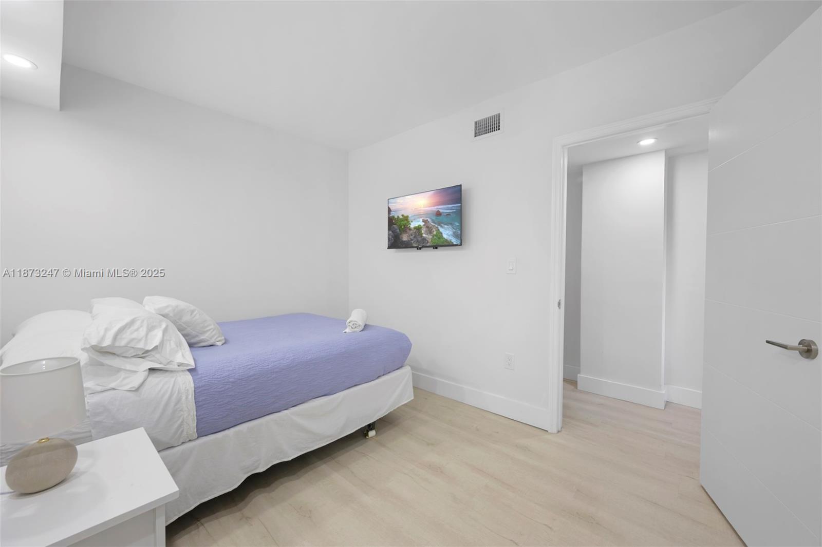 OCEAN RESERVE CONDO - Residential Lease