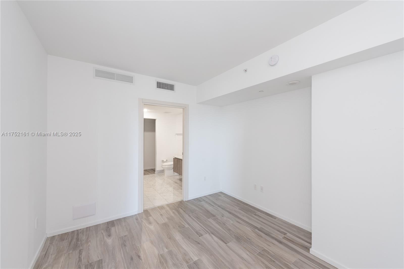 801 SMA RESIDENCES CONDO - Residential