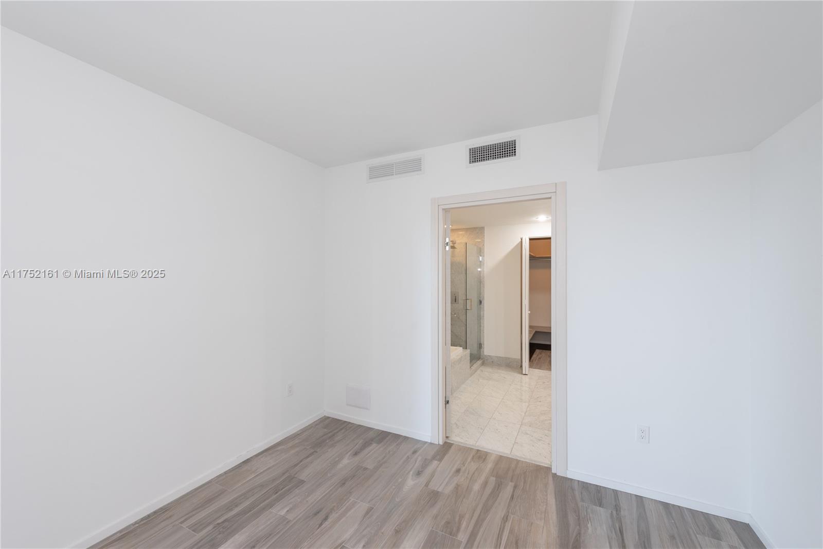 801 SMA RESIDENCES CONDO - Residential