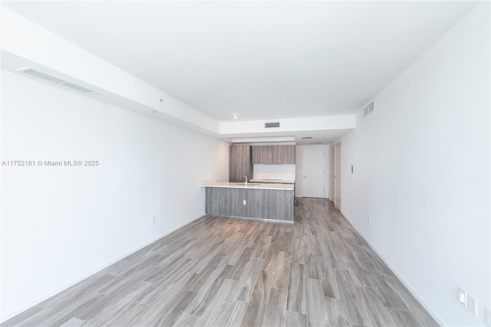 801 SMA RESIDENCES CONDO - Residential