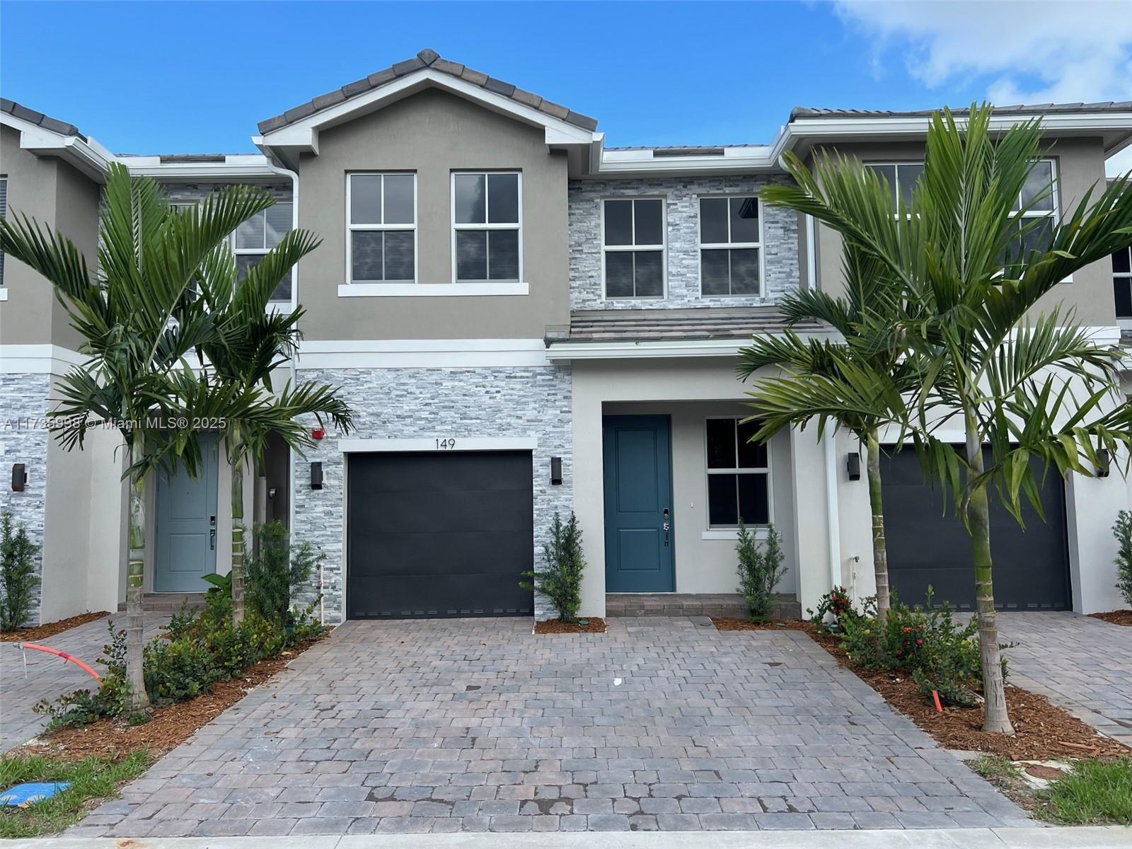 Rental Property at 149 Sw 170th Ave, Pembroke Pines, Miami-Dade County, Florida - Bedrooms: 4 
Bathrooms: 3  - $3,950 MO.