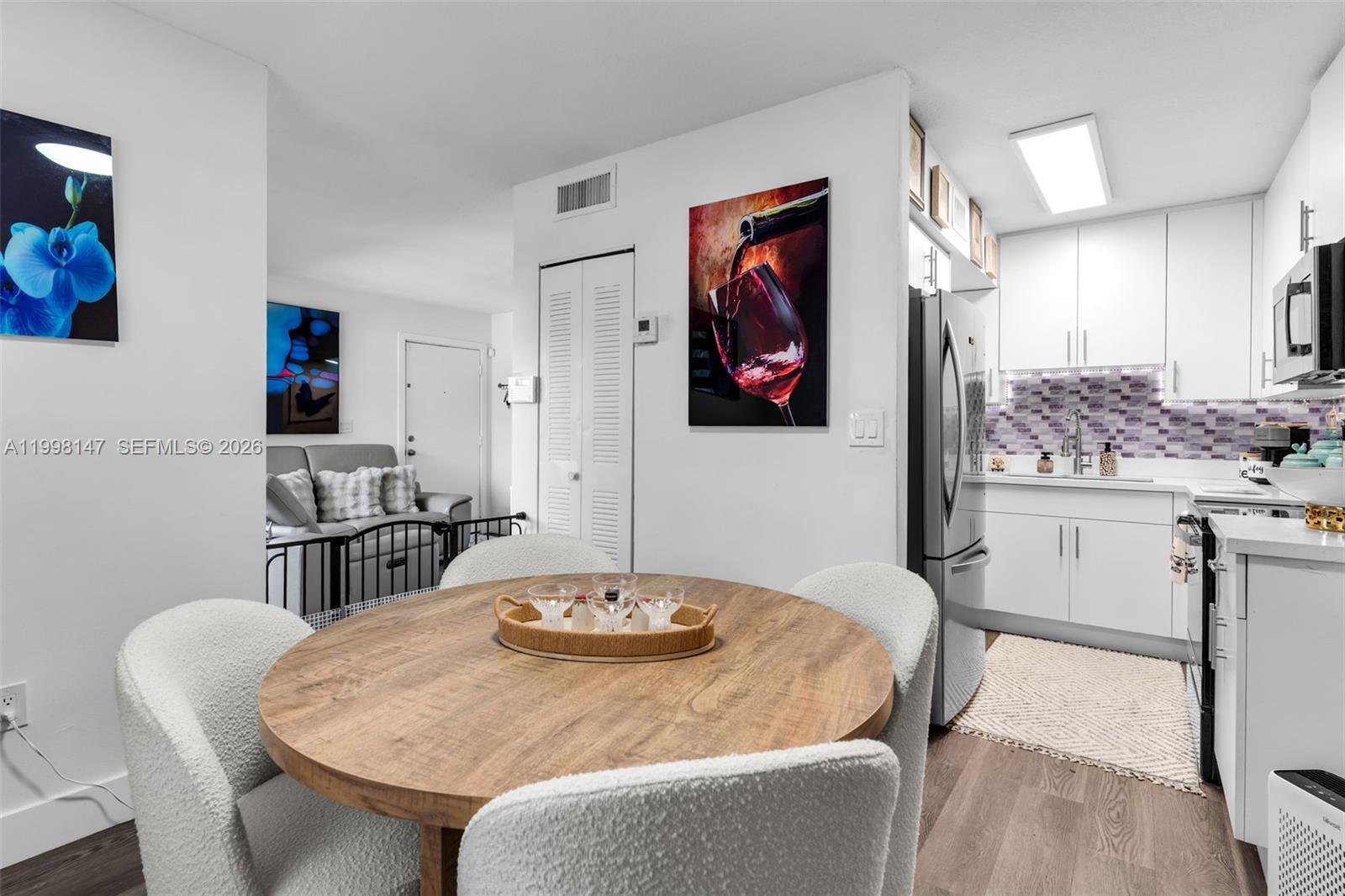 LAKE FOREST PARK CONDO VI - Residential