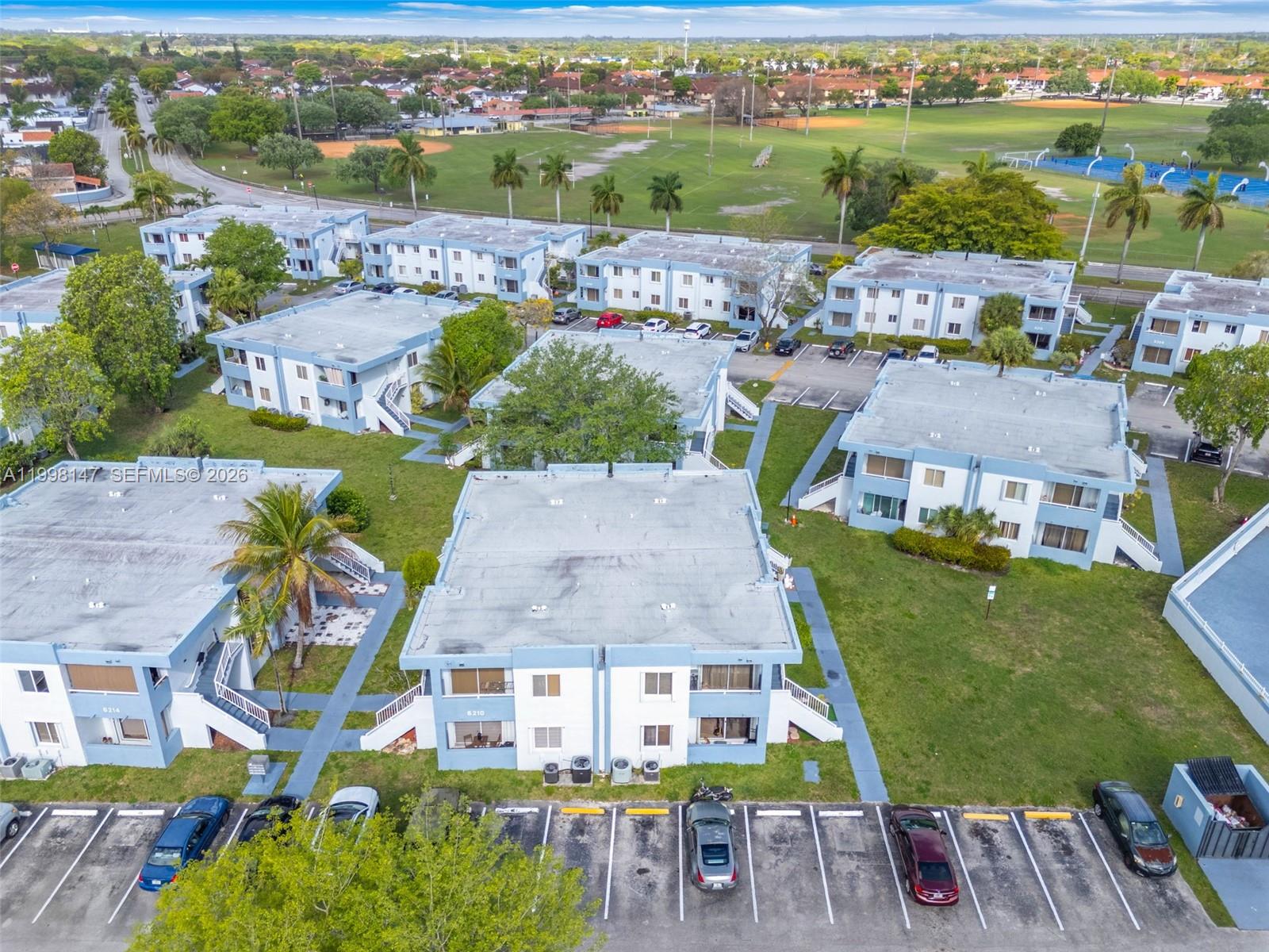 LAKE FOREST PARK CONDO VI - Residential