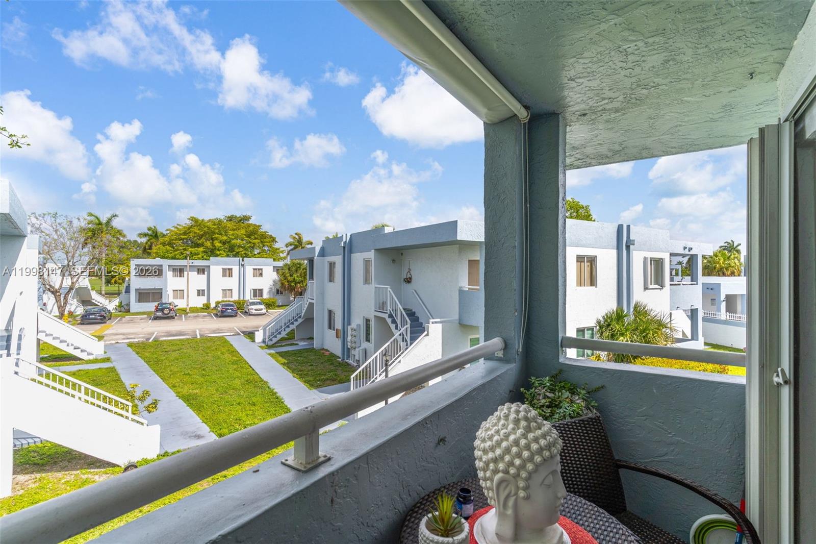 LAKE FOREST PARK CONDO VI - Residential