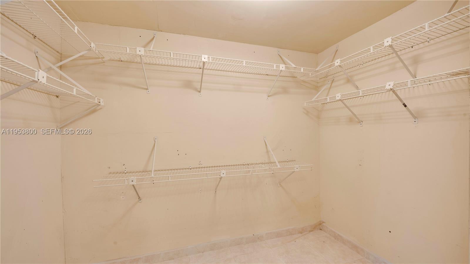 THE PINES - Residential Income