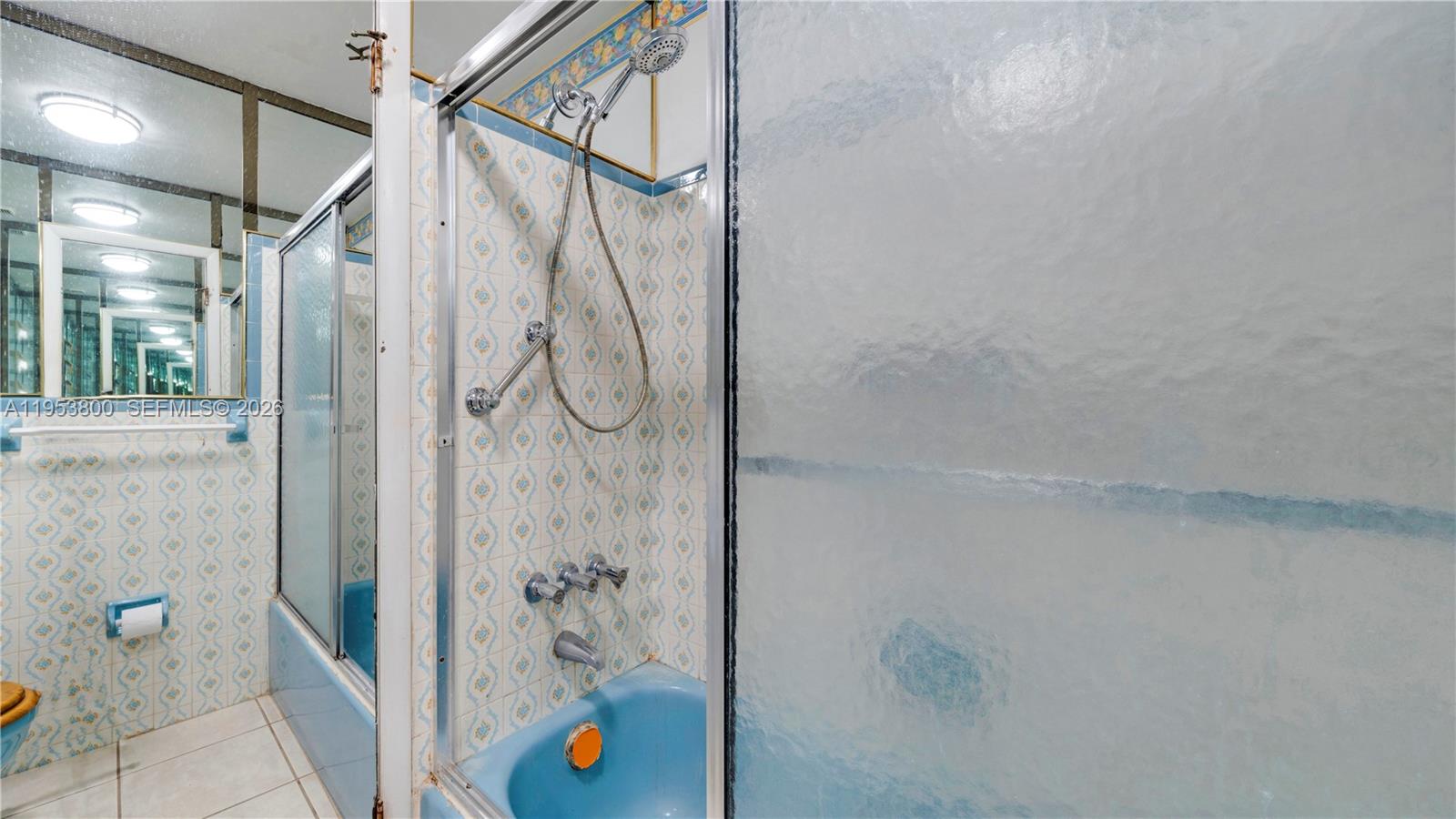 THE PINES - Residential Income