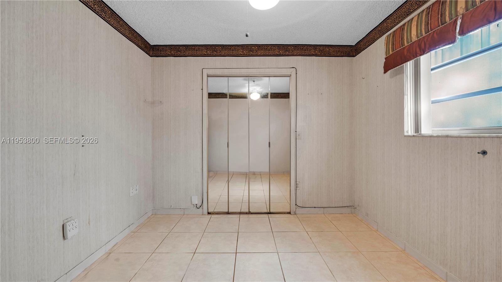 THE PINES - Residential Income