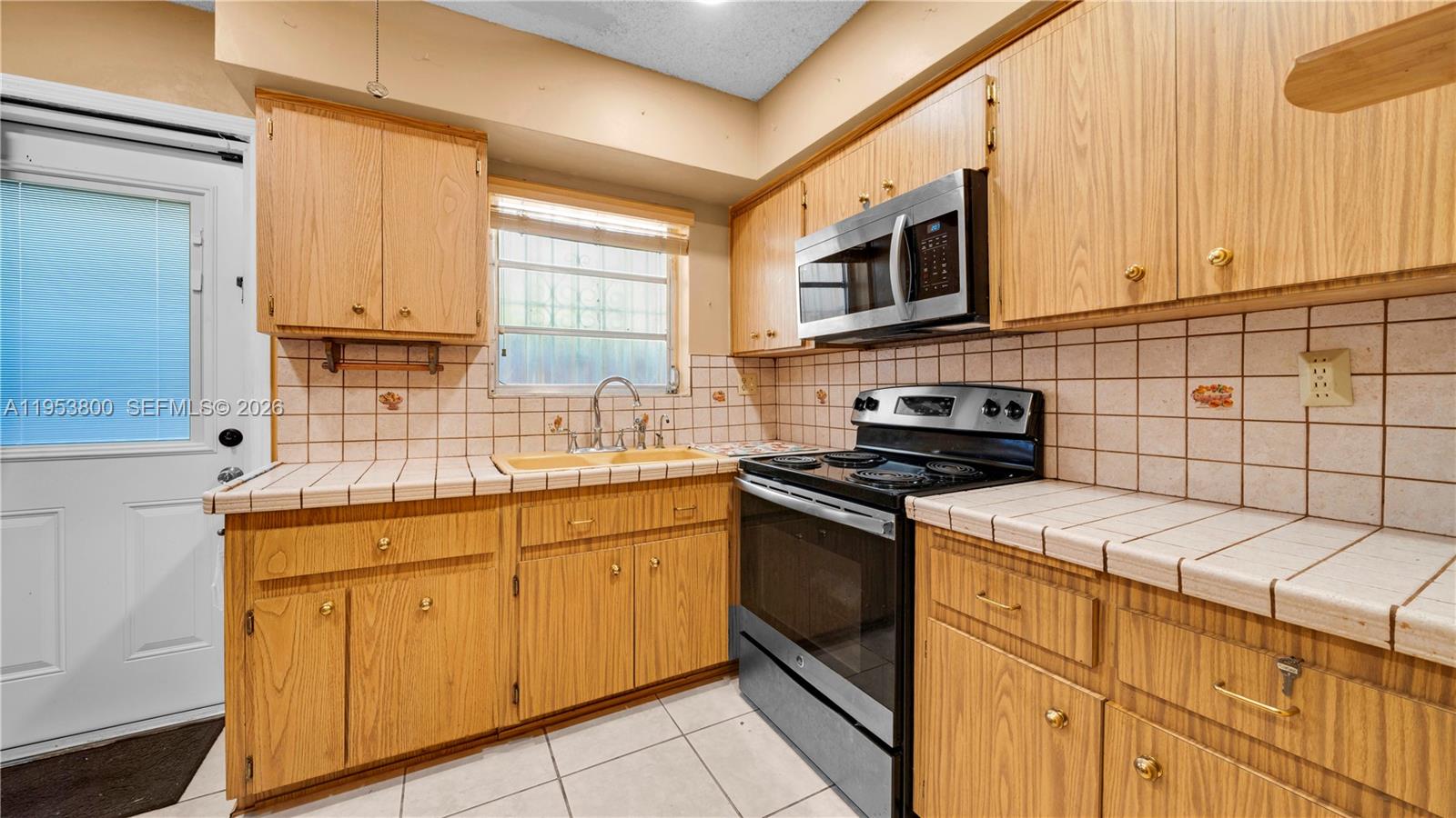 THE PINES - Residential Income