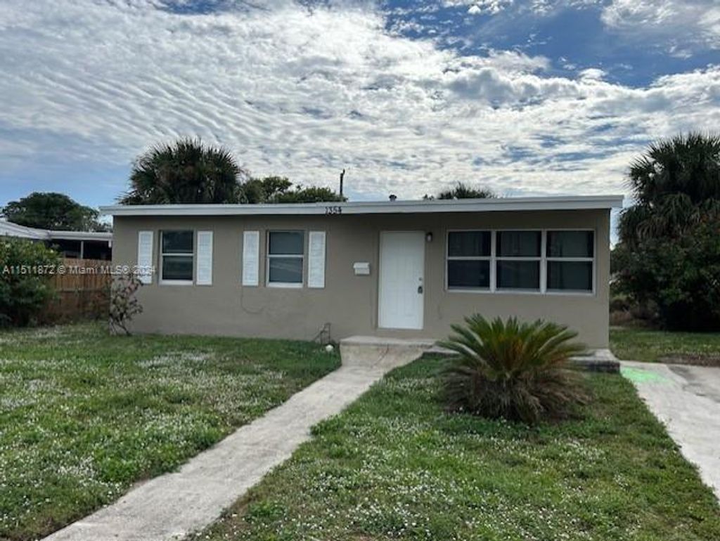 Photo of 1354 11th St, West Palm Beach, FL 33401 (MLS # A11511872)