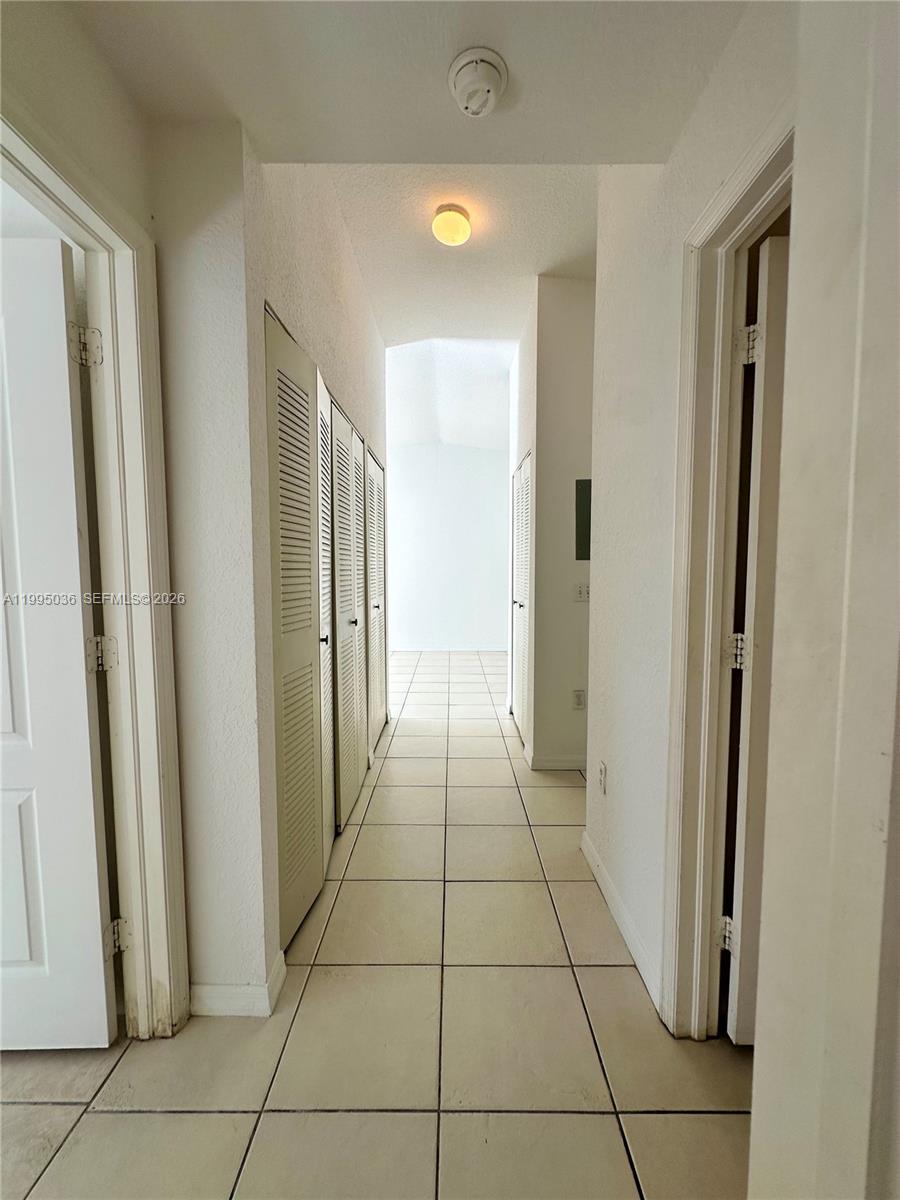 GABRIELLA CONDO NORTH - Residential