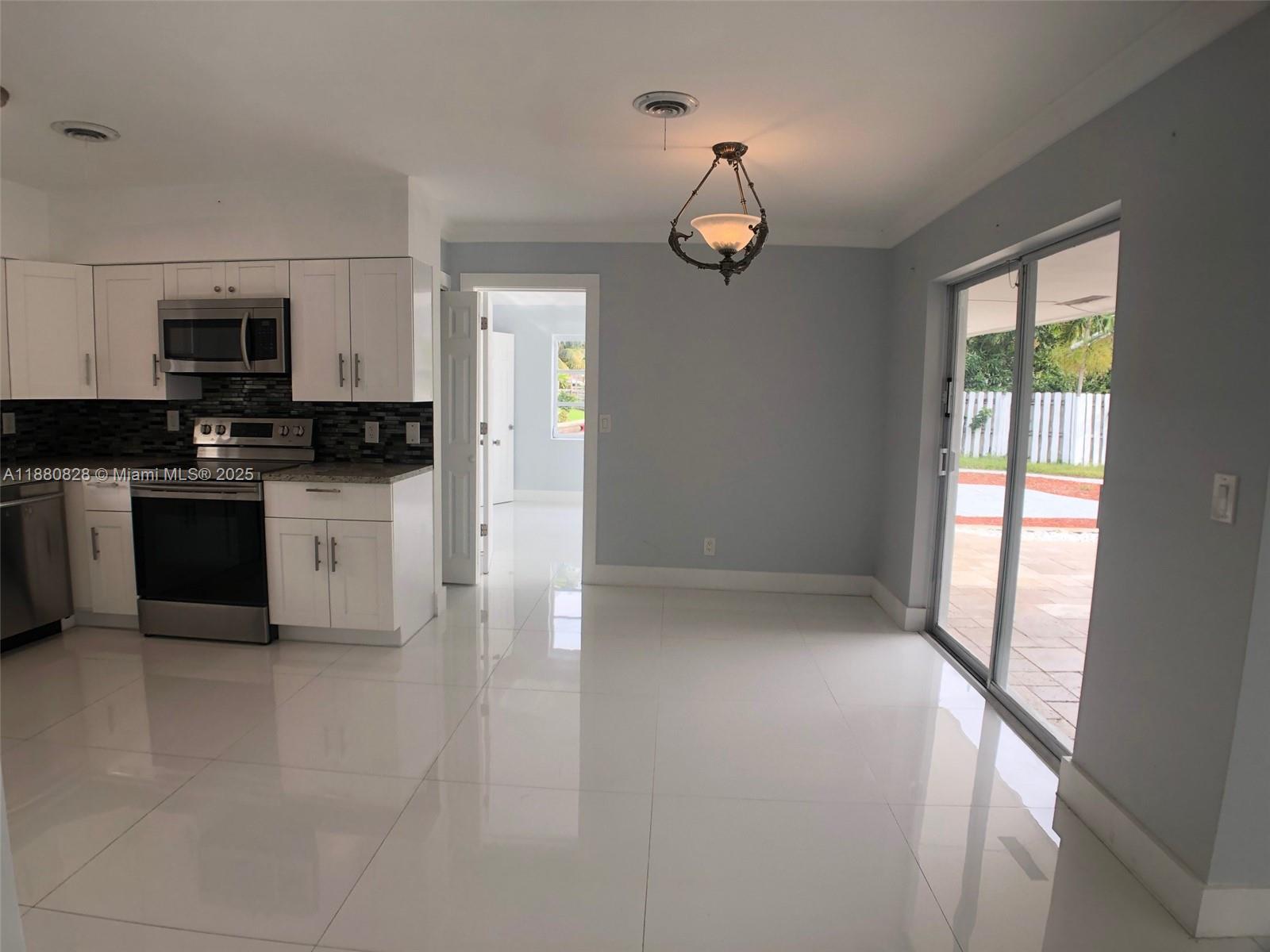 CORAL TERRACE - Residential Lease