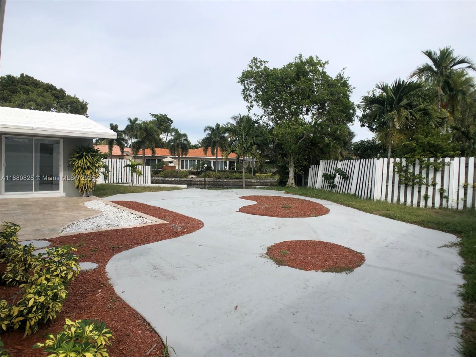 CORAL TERRACE - Residential Lease