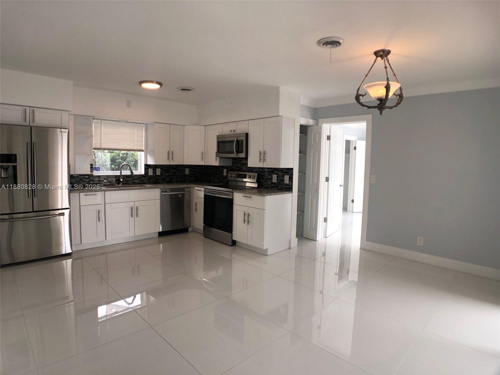 CORAL TERRACE - Residential Lease