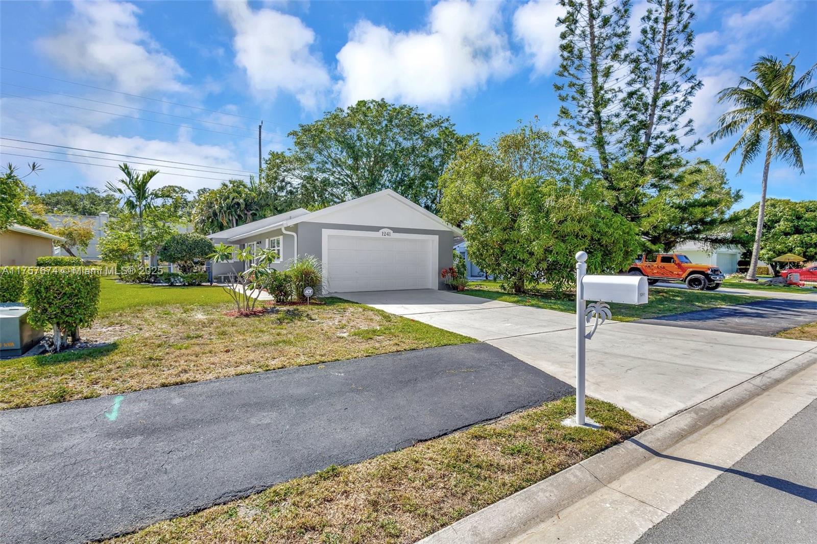 1241 Pine Sage Cir