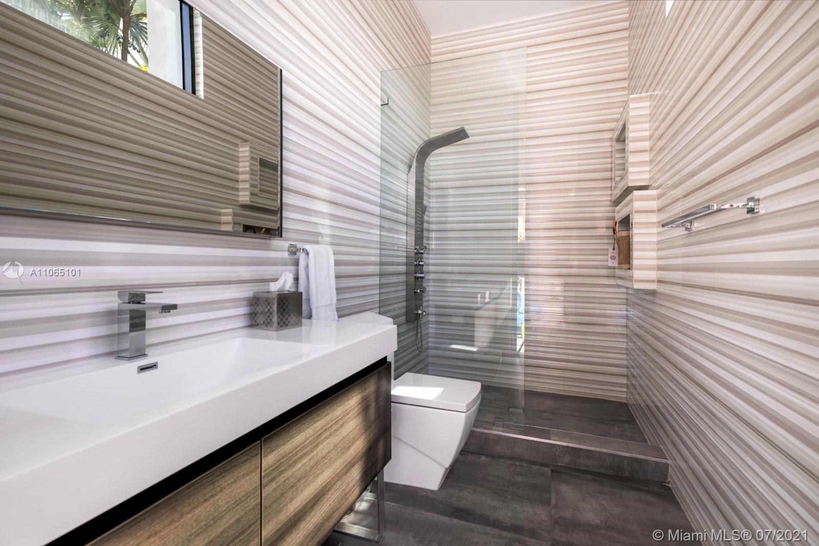 SEA ISLAND - Residential