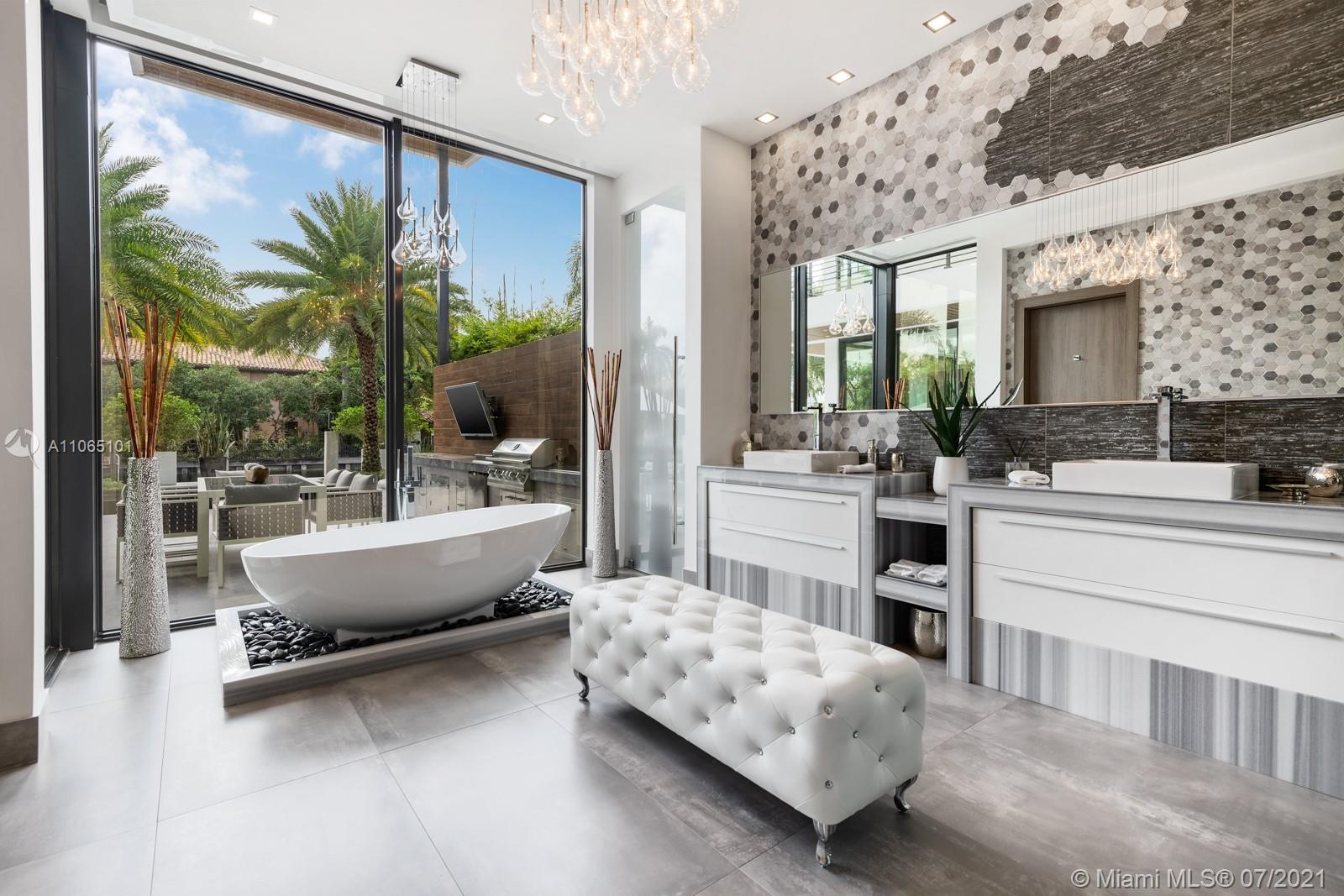 SEA ISLAND - Residential