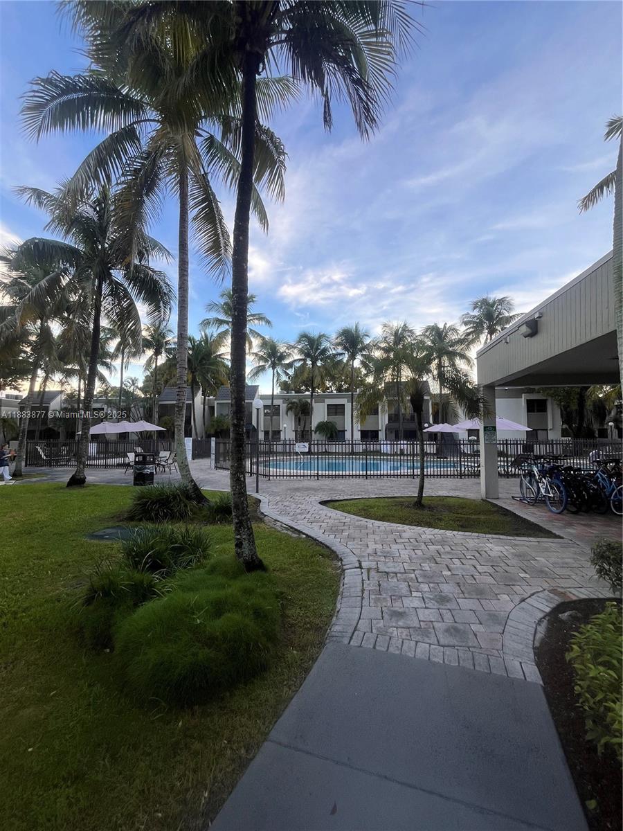 VENETIAN PALMS CONDO - Residential