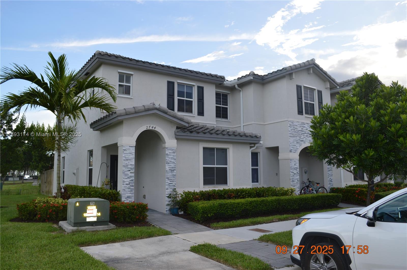 Discover contemporary comfort in this beautifully maintained 3 bed, 3 bath corner townhouse at 2744 SE 19th Street, Homestead, FL 33035. Built in 2021, this modern gem offers spacious living areas, sleek finishes, and an open floor plan that seamlessly blends style with functionality. Enjoy the gourmet kitchen with stainless steel appliances, perfect for entertaining. The inviting bedrooms provide ample space, while the elegant bathrooms offer a spa-like experience. Nestled in a prime location, this townhouse is close to shopping, dining, and entertainment, providing the ultimate in convenience. Don’t miss this opportunity to own a slice of modern paradise!
