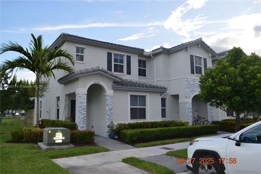 Discover contemporary comfort in this beautifully maintained 3 bed, 3 bath corner townhouse at 2744 SE 19th Street, Homestead, FL 33035. Built in 2021, this modern gem offers spacious living areas, sleek finishes, and an open floor plan that seamlessly blends style with functionality. Enjoy the gourmet kitchen with stainless steel appliances, perfect for entertaining. The inviting bedrooms provide ample space, while the elegant bathrooms offer a spa-like experience. Nestled in a prime location, this townhouse is close to shopping, dining, and entertainment, providing the ultimate in convenience. Don’t miss this opportunity to own a slice of modern paradise!